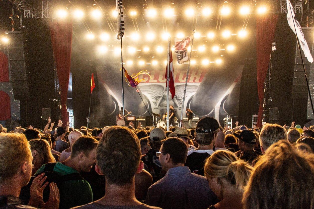 Eminem, Nine Inch Nails u.v.a. beim großen dänischen Festival. – Fahnen bei Clutch.