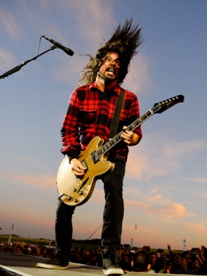 Foo Fighters: Dave Grohl sagt Europa-Auftritte ab