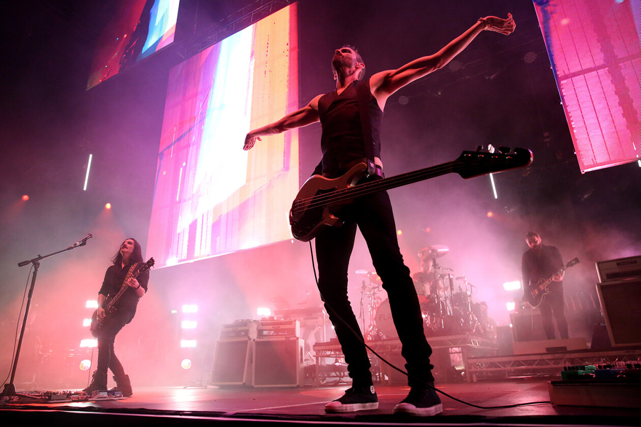 Auf "Never Let Me Go"-Tour: Tausende Fans wollten Brian Molko und Stefan Olsdal in Hamburg sehen. – Placebo.