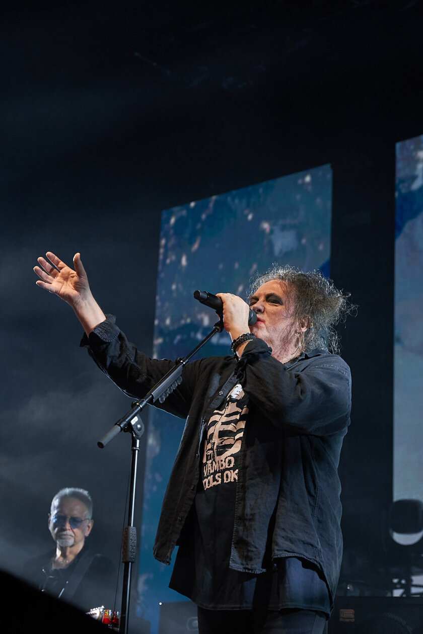 The Cure – Gut gelaunt auf Europa-Tour: Robert Smith und Band spielen ein mit Hits und Fanfavs gespicktes Set. – Robert Smith.