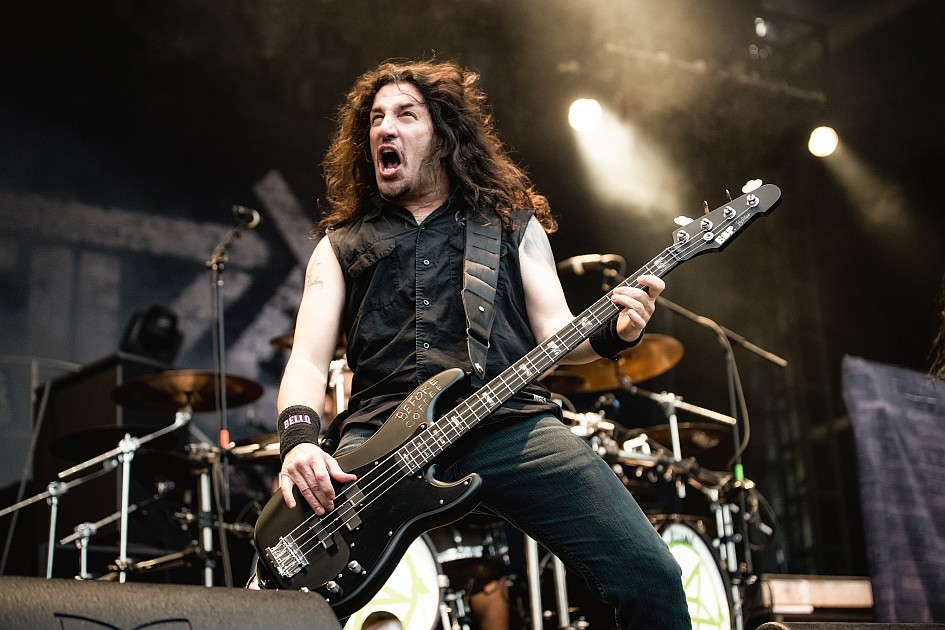 Anthrax – Scott Ian und Band gaben den Support für Limnp Bizkit. – Frank Bello.