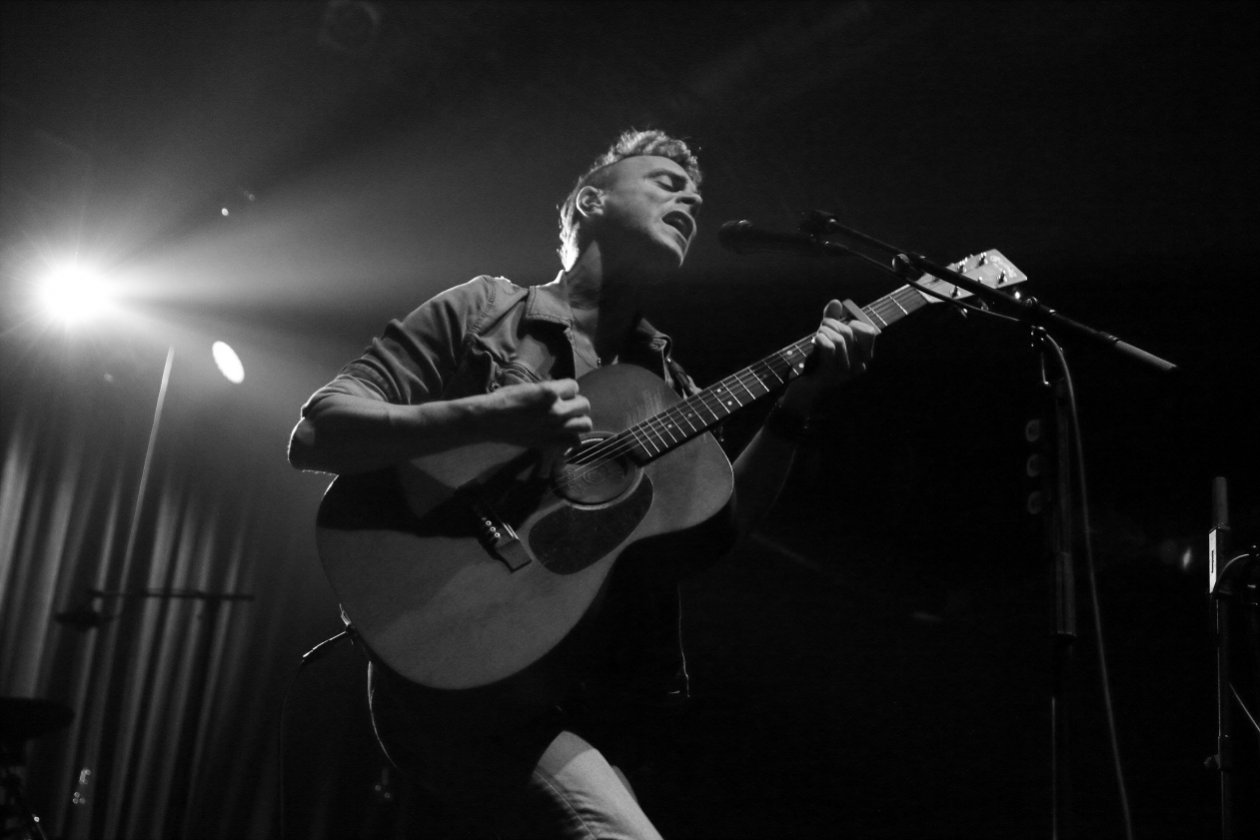 Asaf Avidan – The Study On Falling live on tour. – Over My Head.