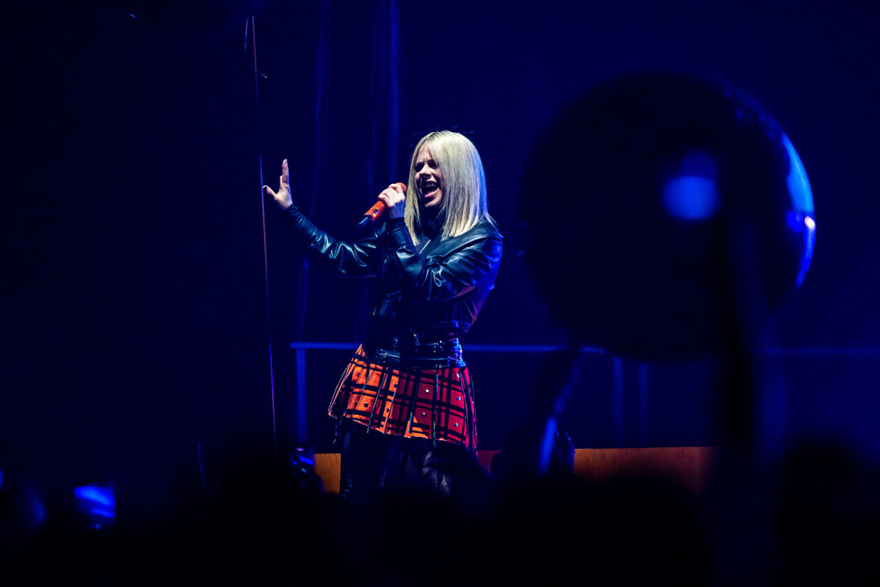 Volles Haus: mit dem aktuellen Album "Love Sux" auf Deutschlandtour. – Avril Lavigne.