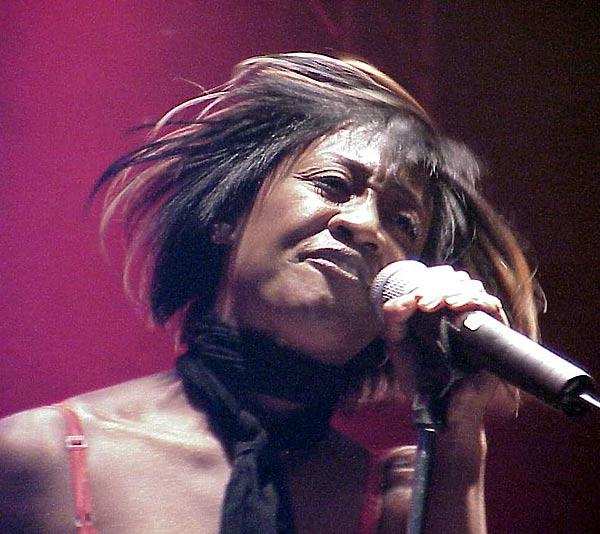 Beverley Knight 2002 live in Bern. – 