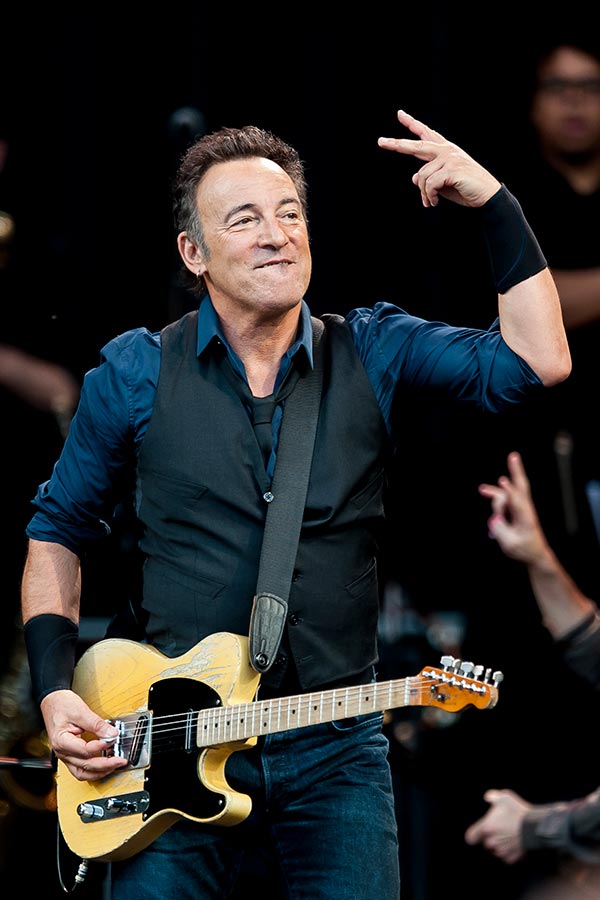 Bruce Springsteen – Nur drei Konzerte gibt der Boss in Deutschland - wir haben Bilder aus Köln! – Derweil spielt der Boss nicht nur Klassiker, sondern auch aktuelle...