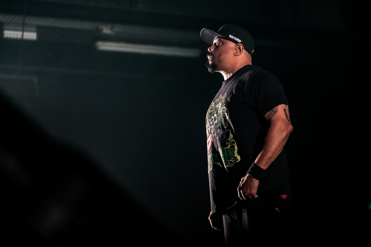 Cypress Hill – Latin thugs on tour: "Elephants On Acid" live! – Sen Dog on stage.