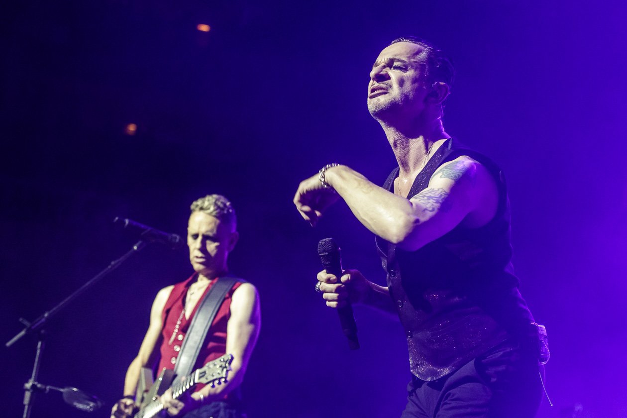 Depeche Mode – 18.000 Zuschauer feierten die Synthie-Popper ...