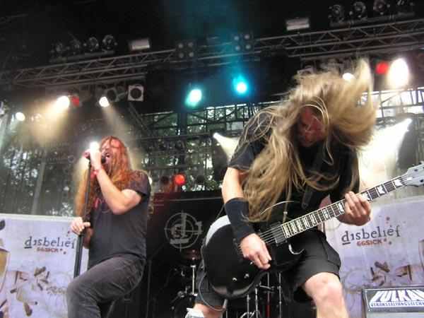 Disbelief – Die nationale Death/Thrash-Speerspitze on stage. – 