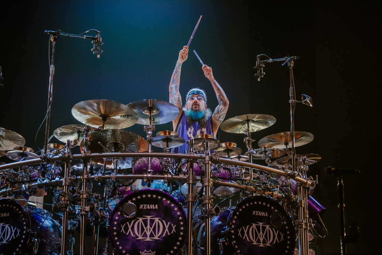 Dream Theater – Das Deutschland-Comeback der Prog-Metal-Größen mit Mike Portnoy an den Drums. – Mike Portnoy.