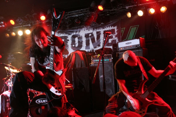 In Sachen groovender Thrash Metal sind Drone ne sichere Bank. – 