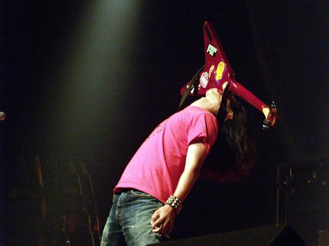 Electric Eel Shock – Großer Poser-Sport der Japaner im Zirkus-Zelt. – 