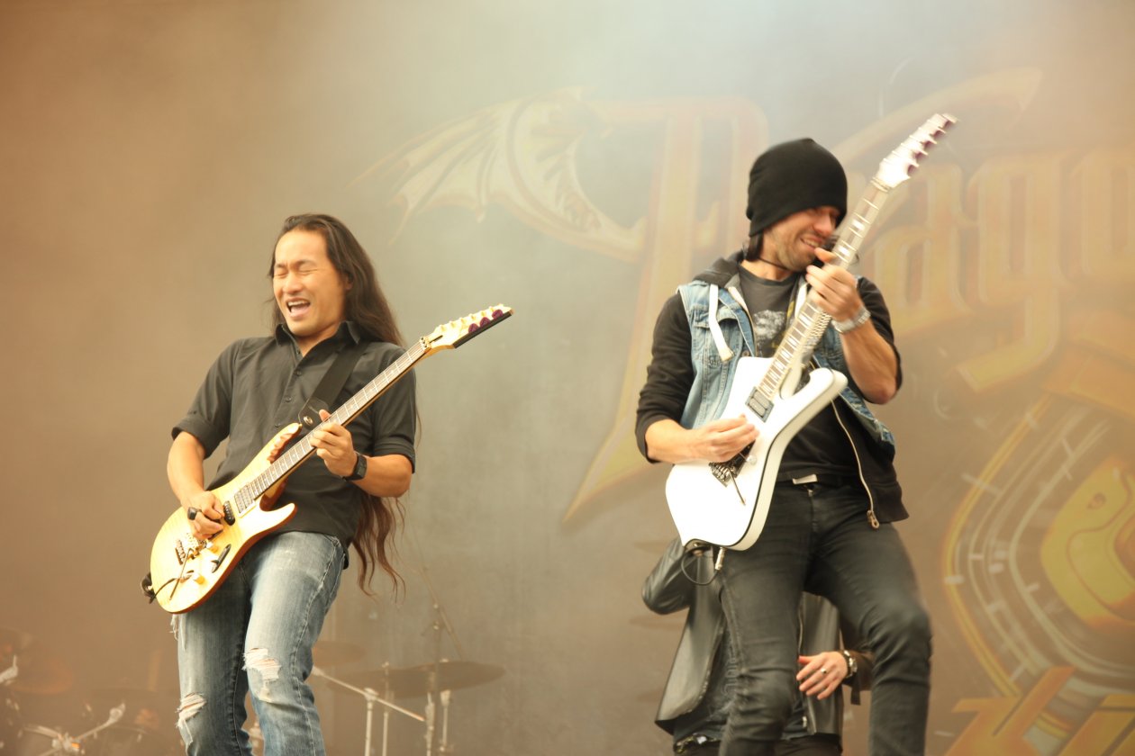 Alle Fotos: der Donnerstag in Balingen. – DragonForce.