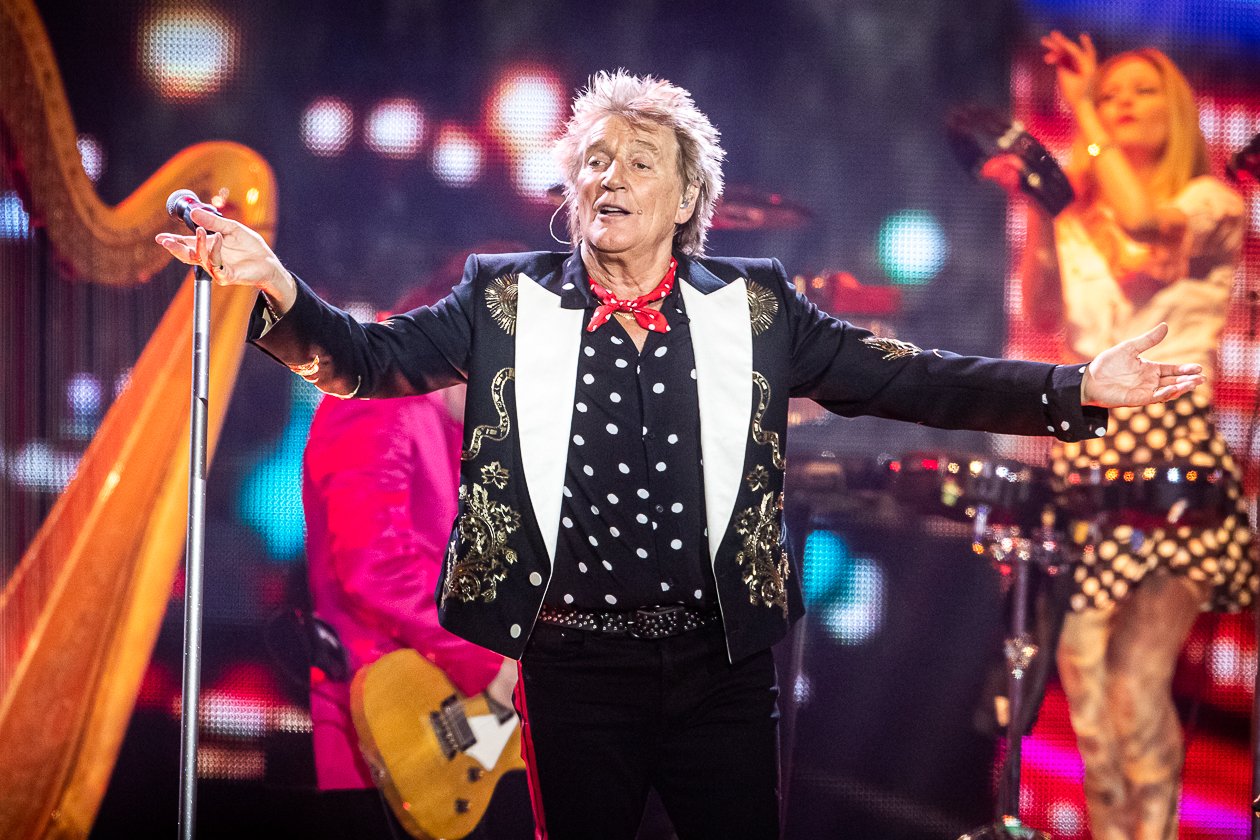 Nirgends pulsiert das Leben mehr als vor und auf der Bühne! – Rod Stewart.