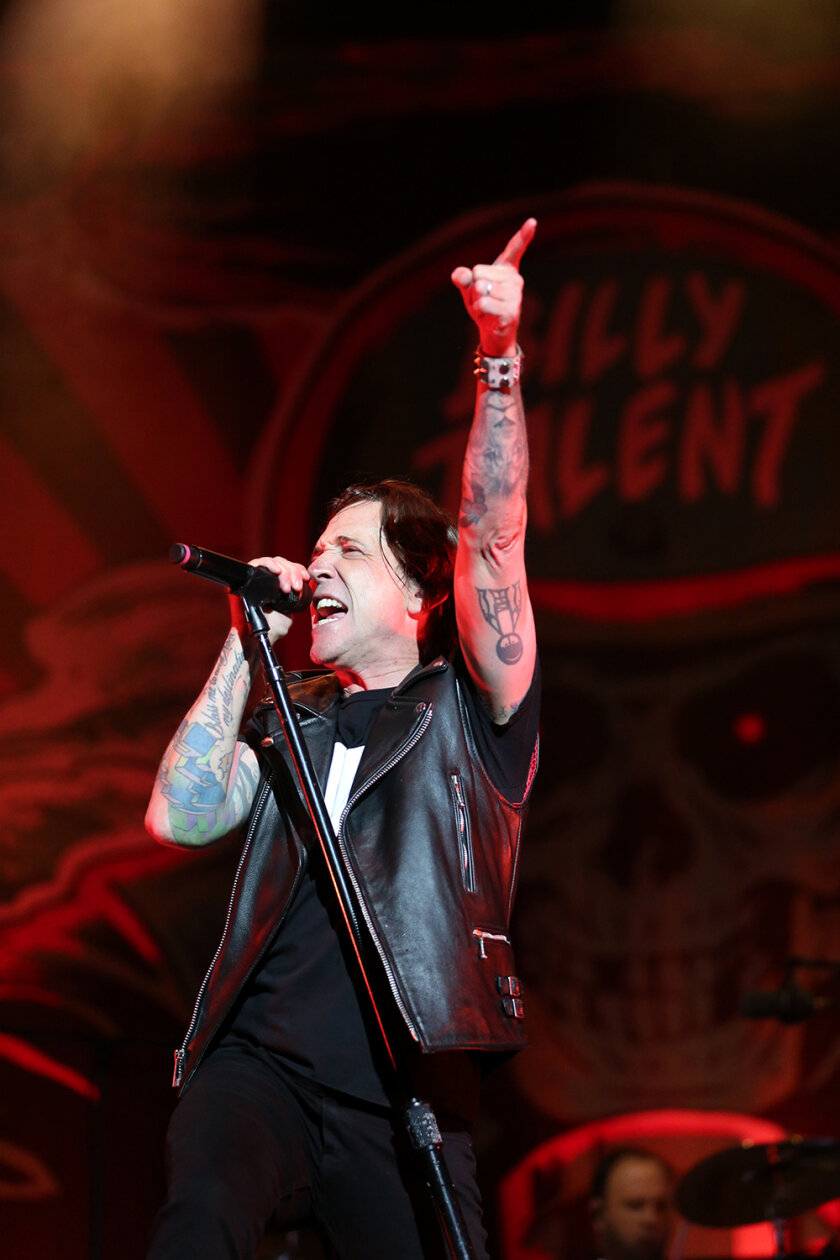 Willkommene Auszeit: 78.000 Fans feiern auf dem Eichenring. – Billy Talent.