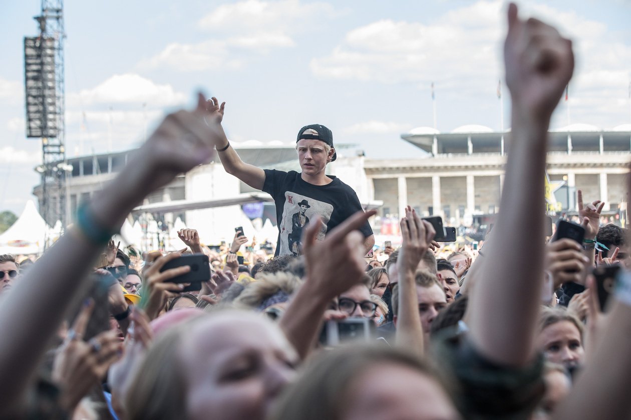 Casper, SXTN, Kraftwerk, Liam Gallagher, K.I.Z., David Guetta, The Weeknd etc. live im Berliner Olympiapark. – 70.000 sind ready.