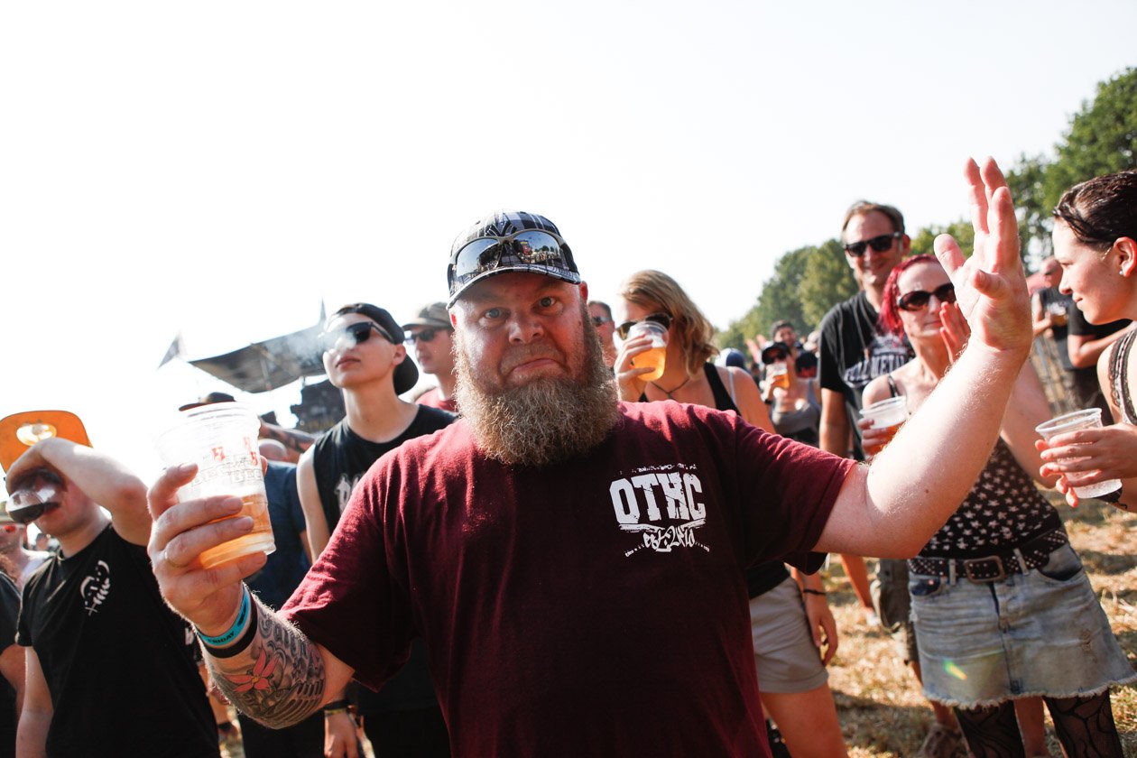 Fast 10.000 Besucher kamen am Wochenende nach Sulingen, um Airbourne, Limp Bizkit oder die Kassierer zu sehen. – Publikum