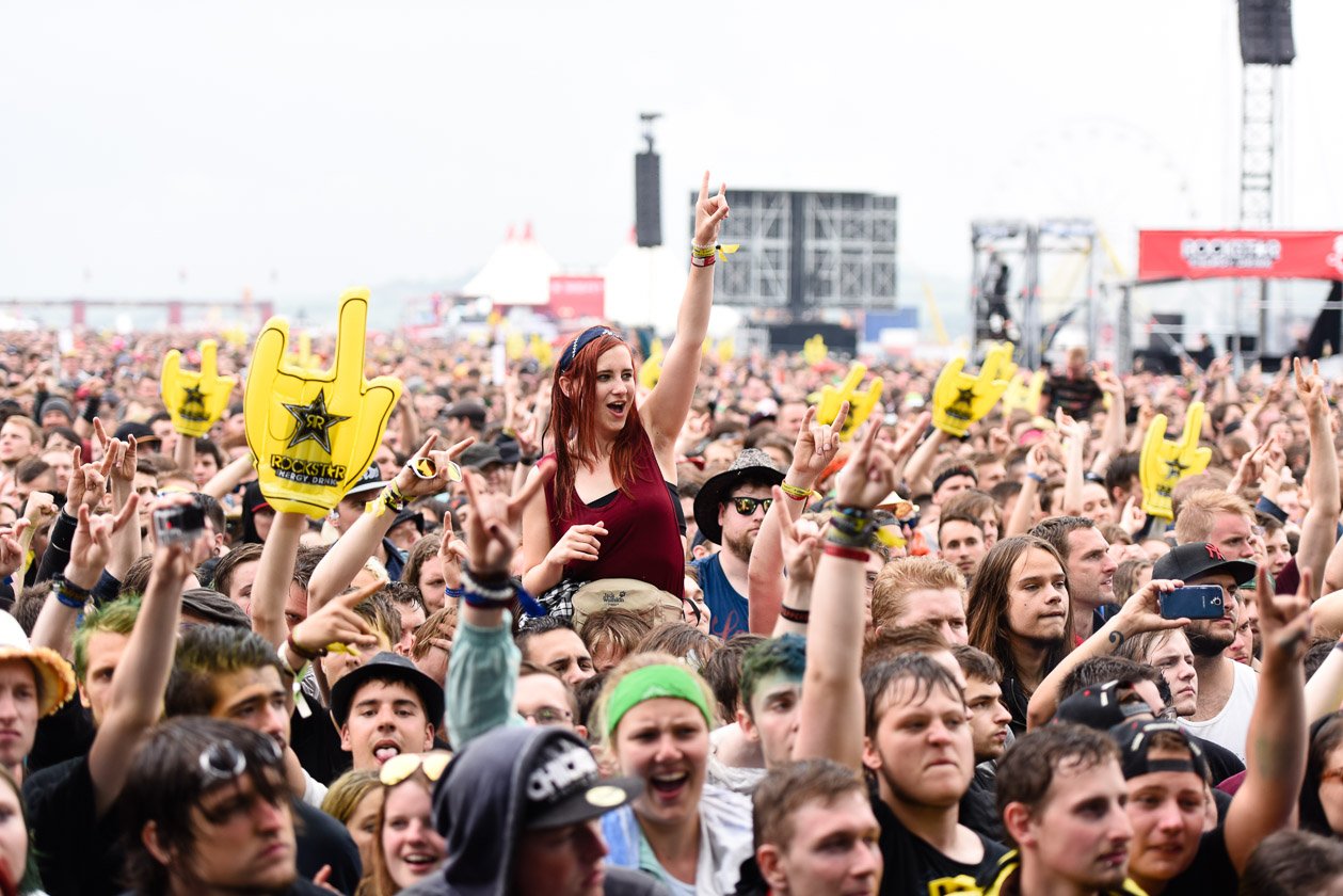 Die Bildergalerie zu Deutschlands größter Rocksause. – Wen interessierts!