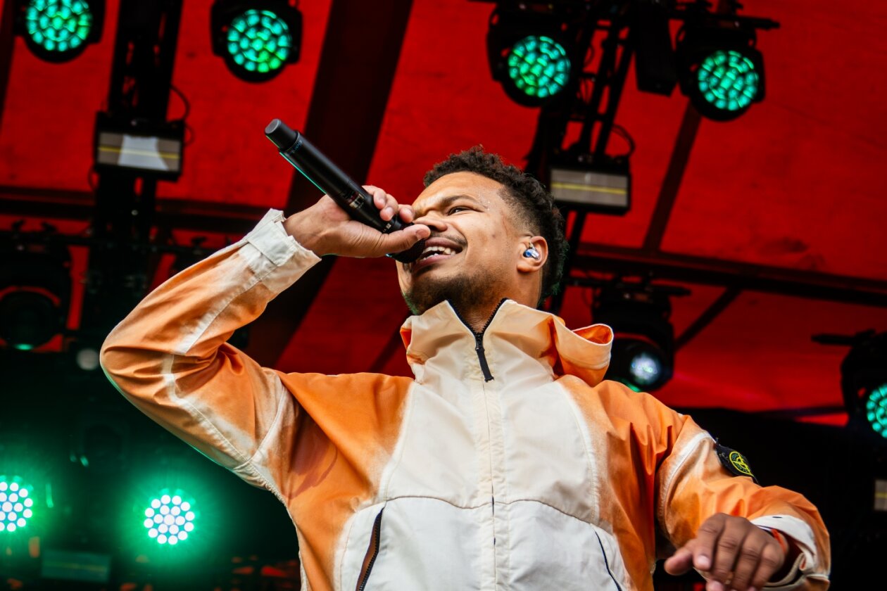 Das Roskilde Festival läuft: Nach den Newcomer:innen-Tagen startet am Mittwoch das Hauptprogramm. – Lamin.