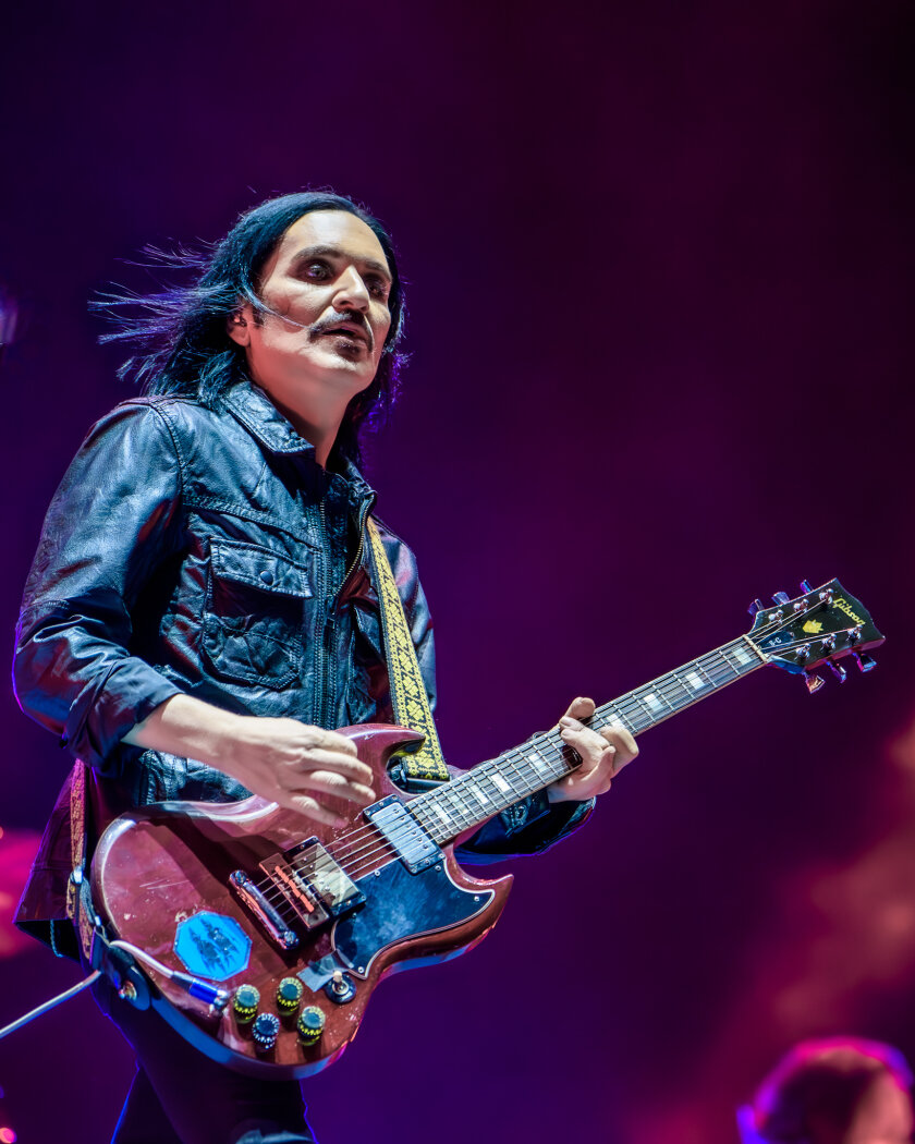 Es ist angerichtet: Queens Of The Stone Age, Die Ärzte, The 1975 u.v.a. in Neuhausen Ob Eck. – Brian Molko