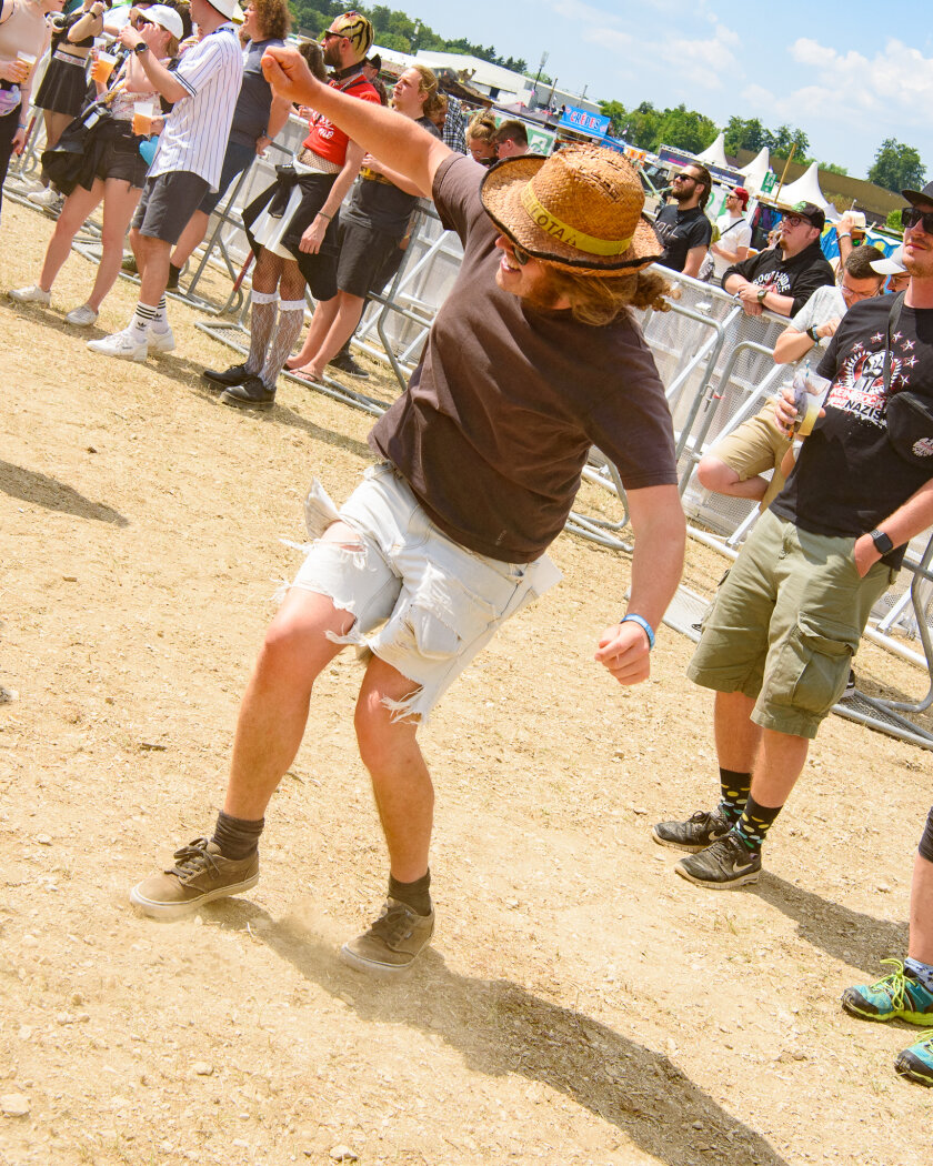 Es ist angerichtet: Queens Of The Stone Age, Die Ärzte, The 1975 u.v.a. in Neuhausen Ob Eck. – tanzbar!