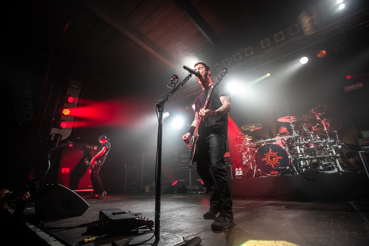 Mit der aktuellen Langrille "When Legends Rise" on tour. – Godsmack.