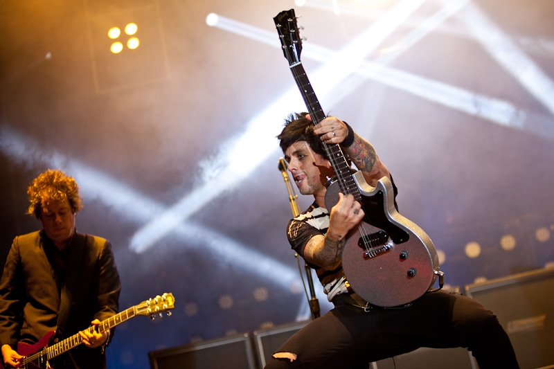 Green Day – Billie Joe Armstrong und Co. rocken die Meute bei jeder Temperatur. – Billie in action.