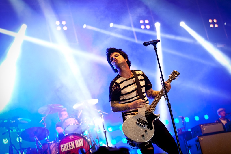 Green Day – Billie Joe Armstrong und Co. rocken die Meute bei jeder Temperatur. – Tré und Billie.