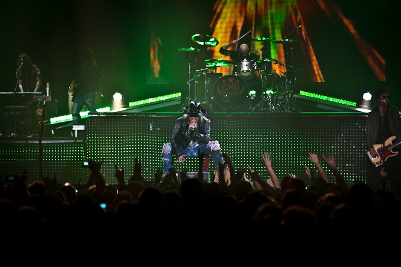 Guns N' Roses – Guns N' Roses.