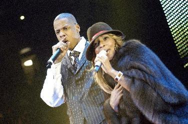 Jay-Z rockte bei seiner letzten Show überhaupt den New Yorker Madison Square Garden. Und alle waren gekommen. – Mary J. Blige stiehlt dem Jigga die Show.