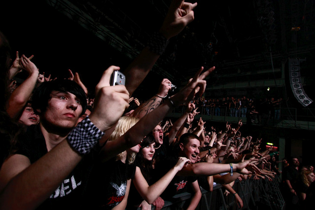 Das E-Werk mal wieder ultrahoch erhitzt: Killswitch Engage in Köln. – 