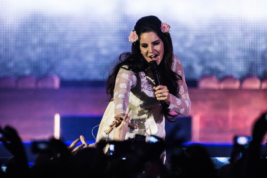 Die "Gangsta Nancy Sinatra" zu Gast in der Mitsubishi Electric Halle. – Lana Del Rey.