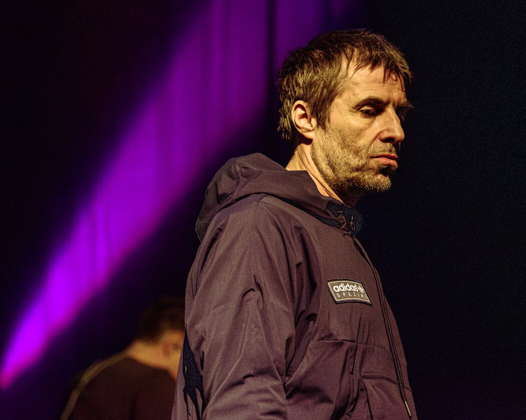 Oasis meets The Stone Roses - zwei Indie-Legenden live on stage: Liam und John Squire. – Liam Gallagher.