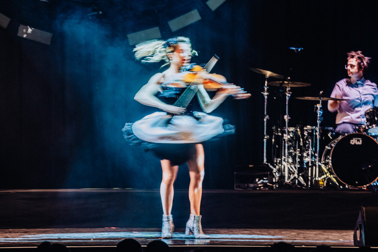 Weihnachtsshow: Die kalifornische Violistin und Komponistin auf Snow Waltz Tour. – Lindsey Stirling.