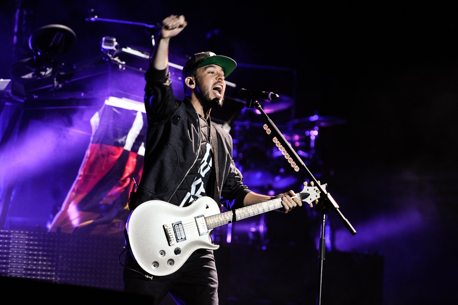 Linkin Park zerlegen ein letztes Mal den Nürburgring. – Mike Shinoda