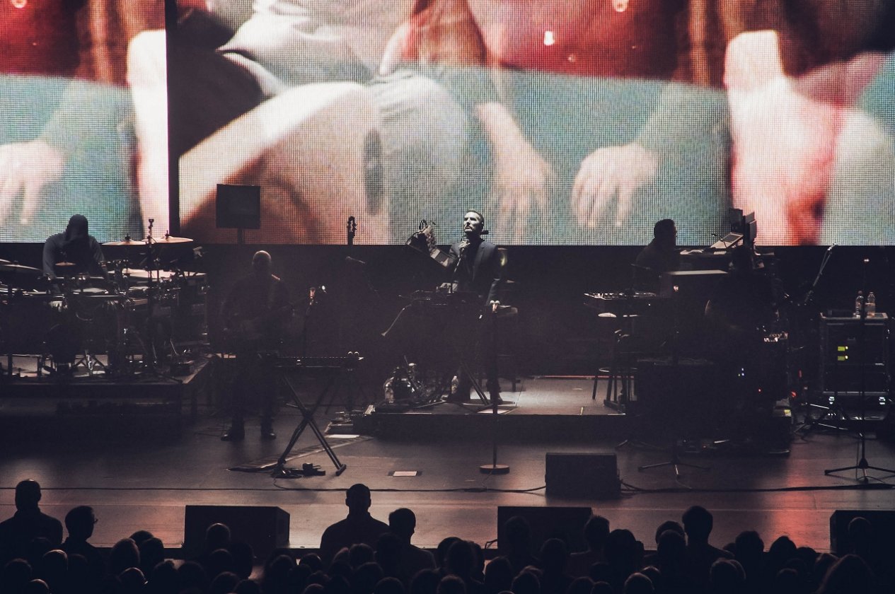Massive Attack – 21 Jahre Mezzanine. Mit allen Gästen. – Zermoniemeister Del Naja.