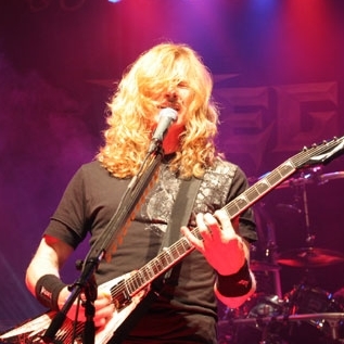 Megadeth – Starke Musiker, aber keine echte Band. – 