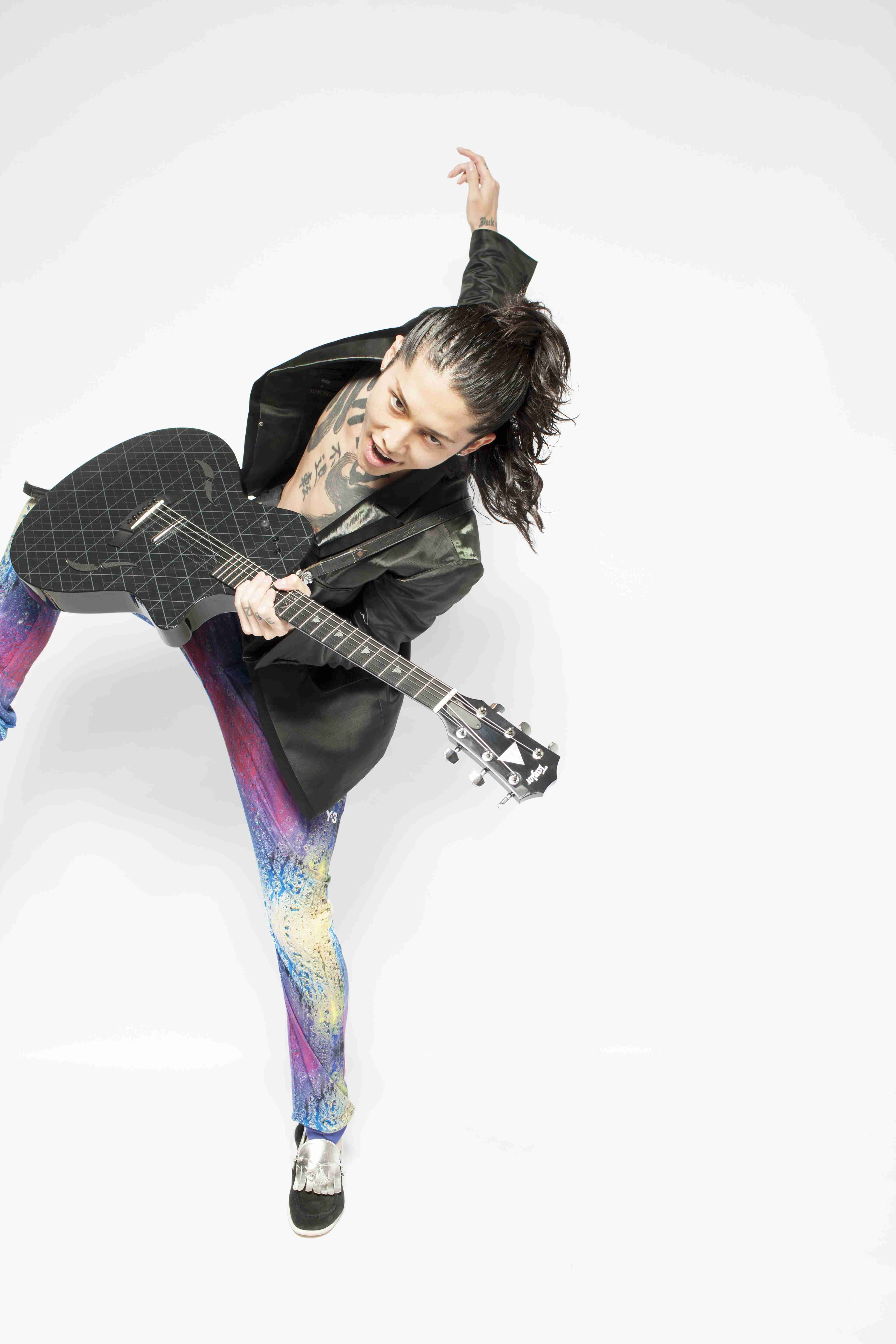 Fotos zum Albumrelease von "Miyavi". – Am 14. April erscheint Miyavis selbstbetiteltes Album in Deutschland.