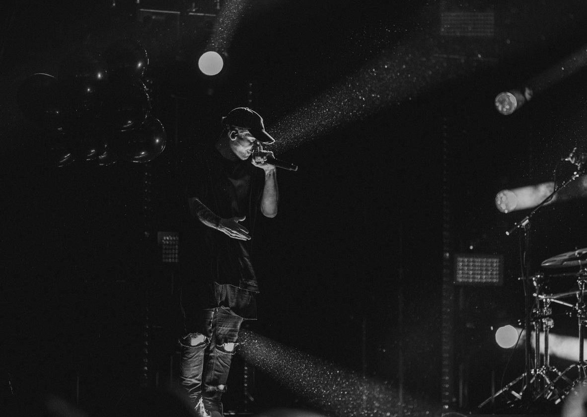 NF – NF on stage.
