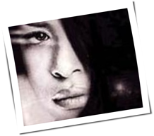 Aaliyah: Neue Songs online