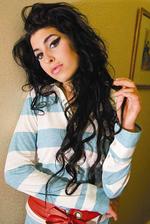 Amy Winehouse: Nackt gegen Brustkrebs