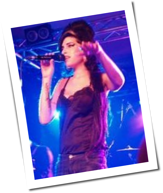 Amy Winehouse: Spuck-Attacke und Label-Gründung