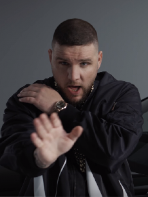 Fler: Neuer Clip mit Mosenu