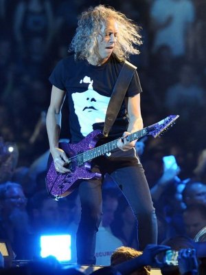 Metalsplitter: Ghost tanzen mit Kirk Hammett