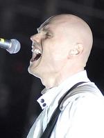 Schwulenfeindlich: Corgan beleidigt Fan während der Show