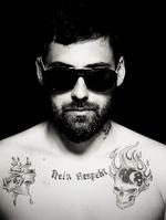 Sido: Neue Sticheleien im Tattoo-Studio