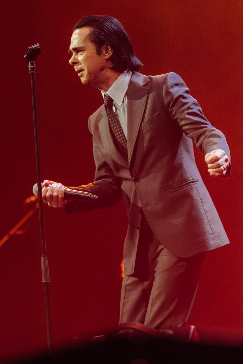 Der britische Alternative-Star und seine Band luden zur Messe. Und das Volk kam. – Nick Cave.