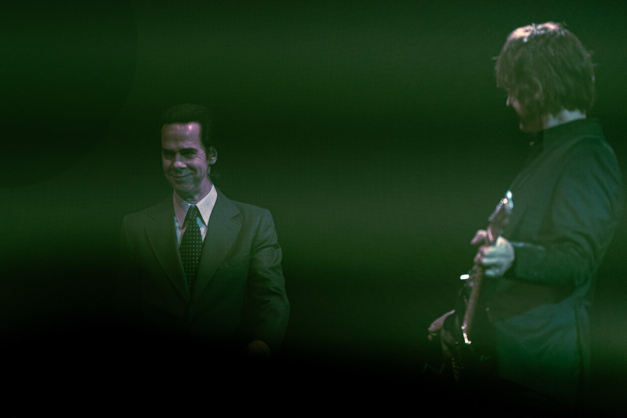 Der britische Alternative-Star und seine Band luden zur Messe. Und das Volk kam. – Nick Cave und George Vjestica.