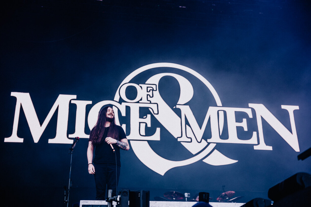 Am Samstag boomte der Metal auf der Mandora Stage. Vorne mit dabei: die US-Band aus Kalifornien. – Of Mice & Men.