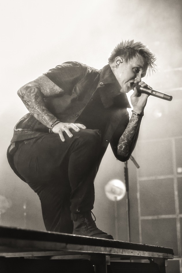 Papa Roach – On stage mit In Flames. – Jacoby Shaddix.