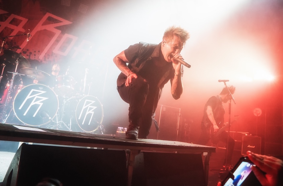 Papa Roach – On stage mit In Flames. – Mr. Shaddix.